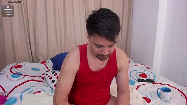 Snapshot of max_ed chatting on June 2026 05:31:02 AM max ed online show from June 2026 05:31:02 AM