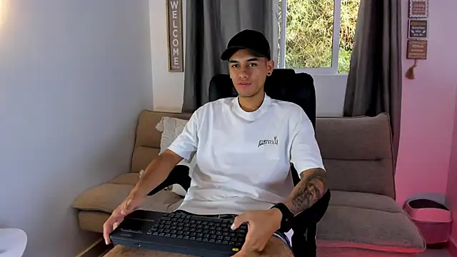NickCopeer  online show from July 2026 01:07:01 PM
