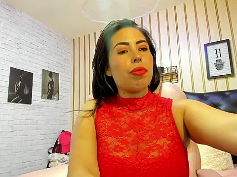 Snapshot of nikki_nikoll chatting on June 2026 11:18:02 PM nikki nikoll online show from June 2026 11:18:02 PM