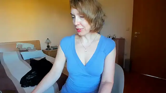 Snapshot of SummerLiza chatting on June 2026 02:52:01 PM SummerLiza online show from June 2026 02:52:01 PM