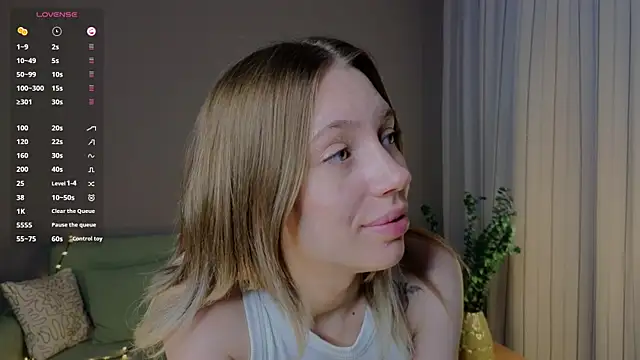 Snapshot of BlondeKelly chatting on June 2026 07:26:01 PM BlondeKelly online show from June 2026 07:26:01 PM