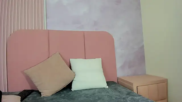 Rosa Aura online show from June 2026 01:52:02 AM
