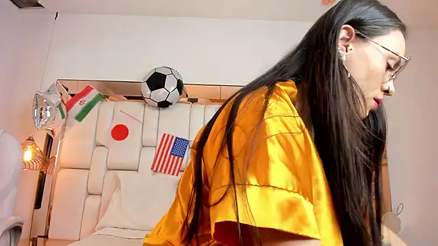 Snapshot of ValeryMontenegro chatting on June 2026 12:20:02 PM ValeryMontenegro online show from June 2026 12:20:02 PM