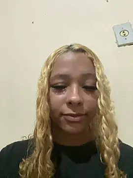 Snapshot of littlehoney00 chatting on July 2026 08:40:02 PM littlehoney00 online show from July 2026 08:40:02 PM