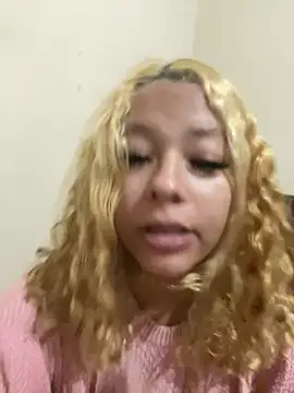 Snapshot of littlehoney00 chatting on July 2026 09:41:01 AM littlehoney00 online show from July 2026 09:41:01 AM