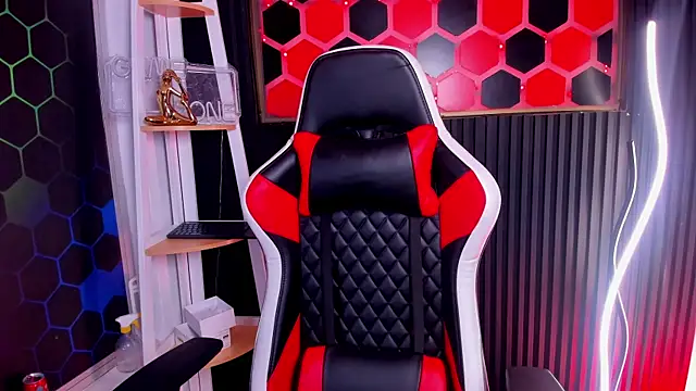 Connor Kings online show from July 2026 08:02:01 PM