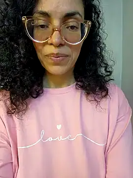 LUCI LOVE online show from December 2024 09:01:01 PM