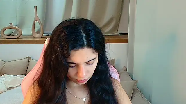 Snapshot of Rose_Desiree chatting on June 2026 11:04:01 AM Rose Desiree online show from June 2026 11:04:01 AM