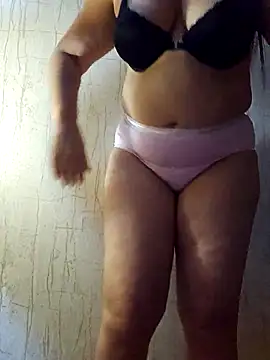 Lilass26 online show from May 2026 02:06:01 AM