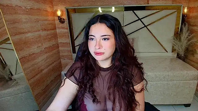 Kiara Moon r online show from July 2026 03:23:01 AM