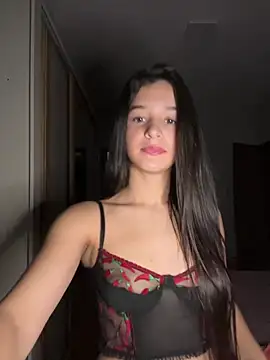 Snapshot of julhya_duarte chatting on May 2026 09:27:02 AM julhya duarte online show from May 2026 09:27:02 AM