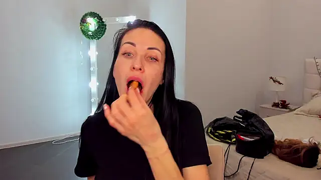 BouncySweety online show from December 2024 07:32:01 AM