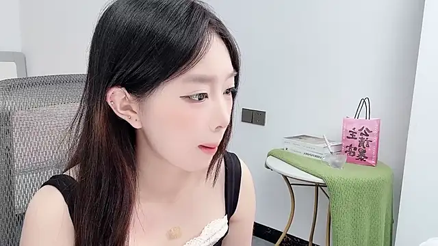 Yoyo33355 online show from June 2026 03:22:02 AM