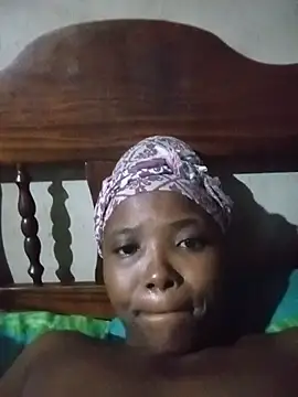 Snapshot of mommysmiley1234 chatting on June 2026 10:14:02 PM mommysmiley1234 online show from June 2026 10:14:02 PM
