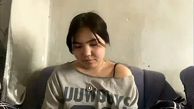 Snapshot of Molly_Teddy chatting on May 2026 07:38:01 AM Molly Teddy online show from May 2026 07:38:01 AM