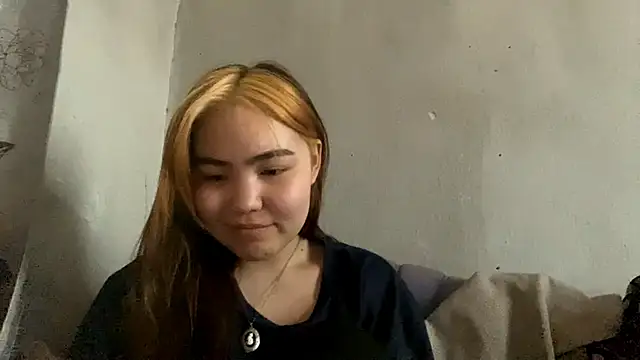 Snapshot of Molly_Teddy chatting on June 2026 08:12:02 AM Molly Teddy online show from June 2026 08:12:02 AM
