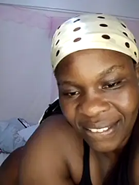 Snapshot of curvyperry chatting on June 2026 06:34:01 PM curvyperry online show from June 2026 06:34:01 PM