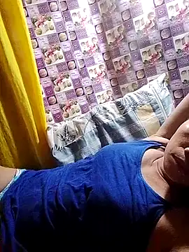 hotmom lyn online show from June 2026 08:33:02 PM