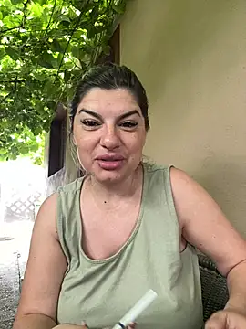 Snapshot of evaxxxcurvyxxx chatting on June 2026 06:21:02 AM evaxxxcurvyxxx online show from June 2026 06:21:02 AM