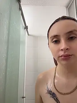 Snapshot of Sophia_LuxxX chatting on June 2026 05:29:02 PM Sophia LuxxX online show from June 2026 05:29:02 PM