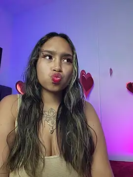 Snapshot of Evangeline_Salas chatting on July 2026 11:17:01 PM Evangeline Salas online show from July 2026 11:17:01 PM