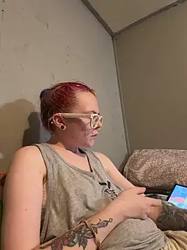 Snapshot of hoeznshi chatting on June 2026 01:32:02 AM hoeznshi online show from June 2026 01:32:02 AM
