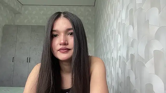 Snapshot of LisetteParajon chatting on June 2026 05:09:02 AM LisetteParajon online show from June 2026 05:09:02 AM