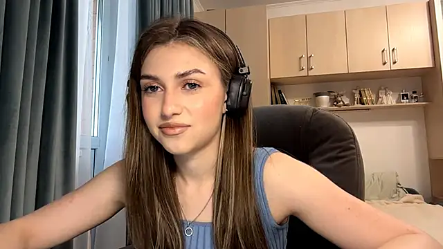 Snapshot of CameTruce chatting on June 2026 03:36:01 PM CameTruce online show from June 2026 03:36:01 PM