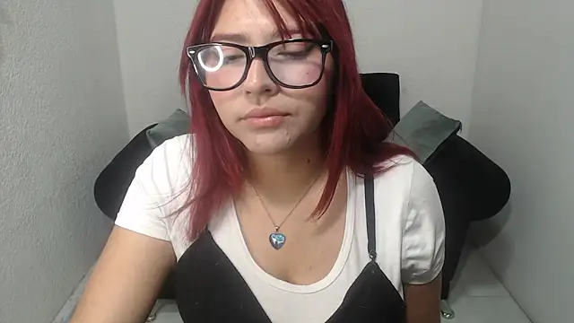Snapshot of beckysexyhot chatting on June 2026 01:45:02 PM beckysexyhot online show from June 2026 01:45:02 PM