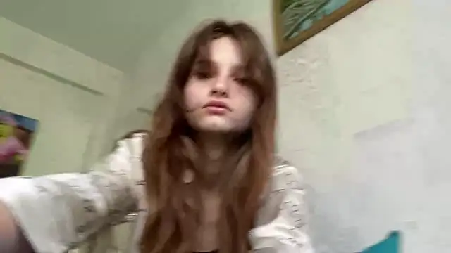 Snapshot of HeIen_cute chatting on June 2026 02:24:02 AM HeIen cute online show from June 2026 02:24:02 AM