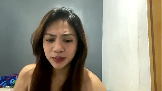ReenaFixari online show from May 2026 04:42:01 AM