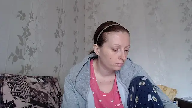 Snapshot of Luna_Bliiss chatting on June 2026 11:12:01 AM Luna Bliiss online show from June 2026 11:12:01 AM