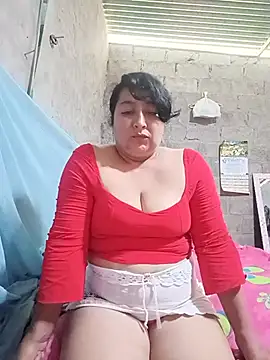 Snapshot of estefaniamestanza chatting on June 2026 05:36:02 PM estefaniamestanza online show from June 2026 05:36:02 PM