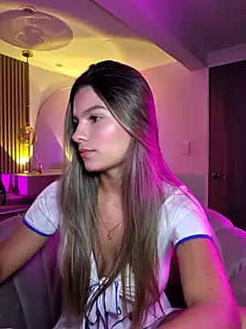Snapshot of emilyvex chatting on July 2026 05:01:01 AM emilyvex online show from July 2026 05:01:01 AM