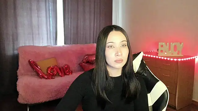 Snapshot of PlayMiss chatting on June 2026 08:05:02 AM PlayMiss online show from June 2026 08:05:02 AM