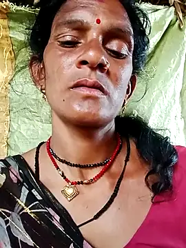 Snapshot of Cut_umang74 chatting on July 2026 10:13:01 AM Cut umang74 online show from July 2026 10:13:01 AM