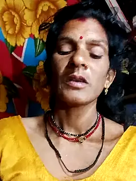 Snapshot of Cut_umang74 chatting on July 2026 10:19:02 PM Cut umang74 online show from July 2026 10:19:02 PM