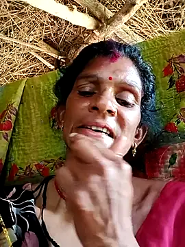 Snapshot of Cut_umang74 chatting on July 2026 07:15:02 AM Cut umang74 online show from July 2026 07:15:02 AM