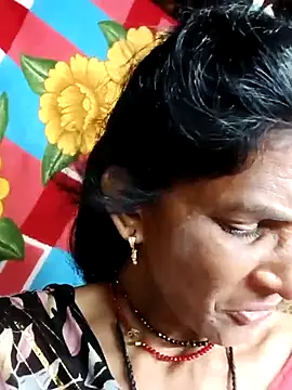 Snapshot of Cut_umang74 chatting on July 2026 10:09:02 PM Cut umang74 online show from July 2026 10:09:02 PM