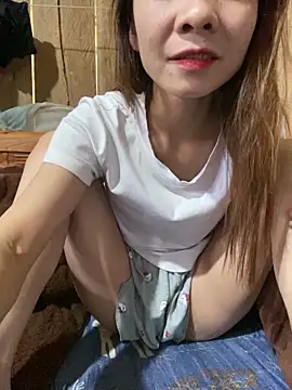 Snapshot of bi_kute9x chatting on June 2026 01:47:02 AM bi kute9x online show from June 2026 01:47:02 AM