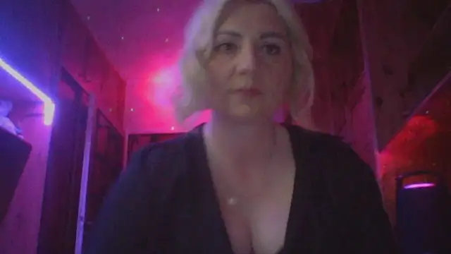 LunaaKiss online show from June 2026 10:47:02 PM