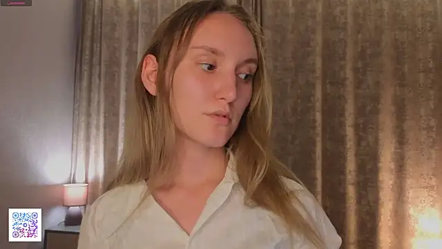 Snapshot of JenevaLitalien chatting on July 2026 03:37:02 PM JenevaLitalien online show from July 2026 03:37:02 PM