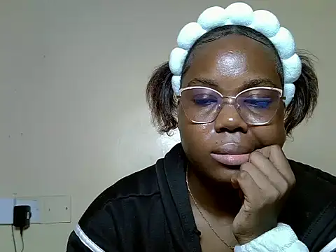 Snapshot of Choral_Blue chatting on July 2026 12:24:01 AM Choral Blue online show from July 2026 12:24:01 AM