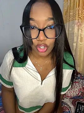 Snapshot of chell_iivy chatting on June 2026 03:58:02 AM chell iivy online show from June 2026 03:58:02 AM