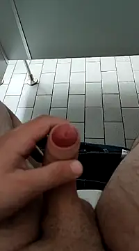 xFlorian21x online show from September 2025 09:56:01 AM