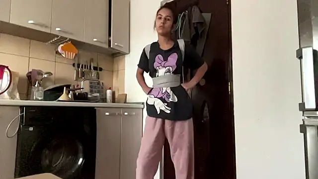 Snapshot of SindyKay chatting on July 2026 05:13:02 AM SindyKay online show from July 2026 05:13:02 AM