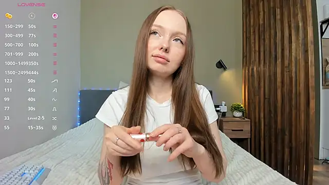 Snapshot of AnitaSchiesser chatting on July 2026 10:20:01 AM AnitaSchiesser online show from July 2026 10:20:01 AM