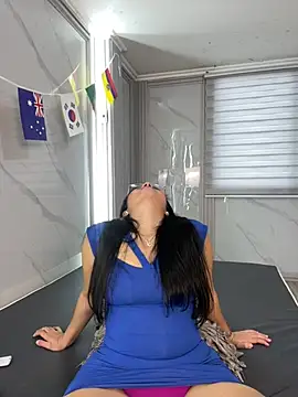 ValentinaLuciana online show from June 2026 12:49:01 PM
