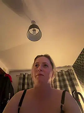 Jasminee210 online show from June 2026 09:16:02 PM