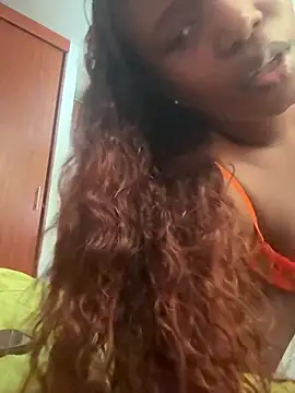 Dulceyesi online show from June 2026 08:33:02 PM